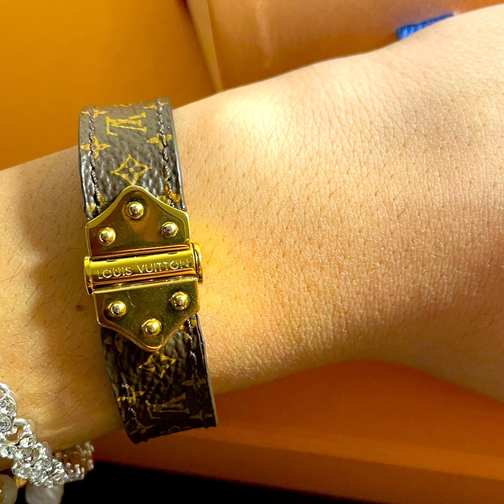 Authentic LV 17 bracelet